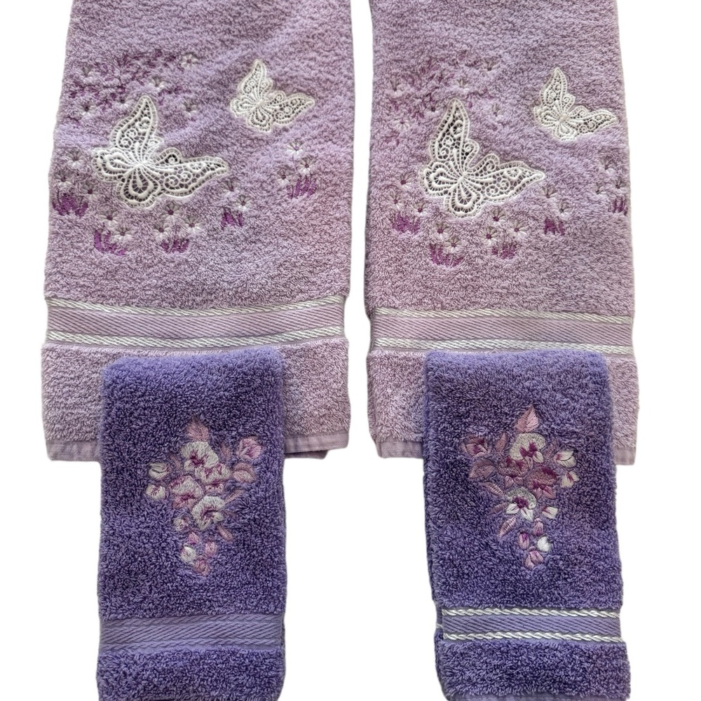 Elegant Bath Towels w/Embroidery & Cutwork from Portugal  - Set of 4 - EUC